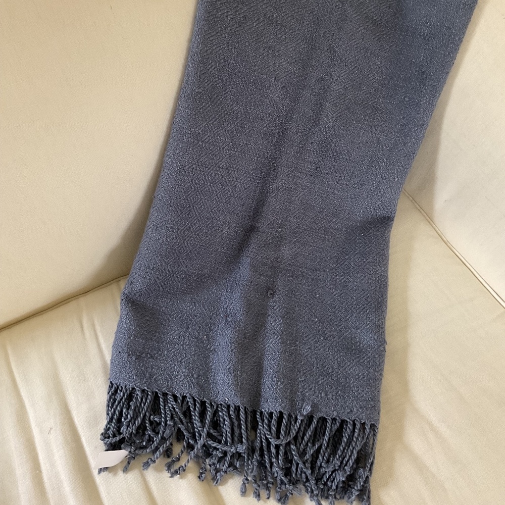Raw silk throw in plum